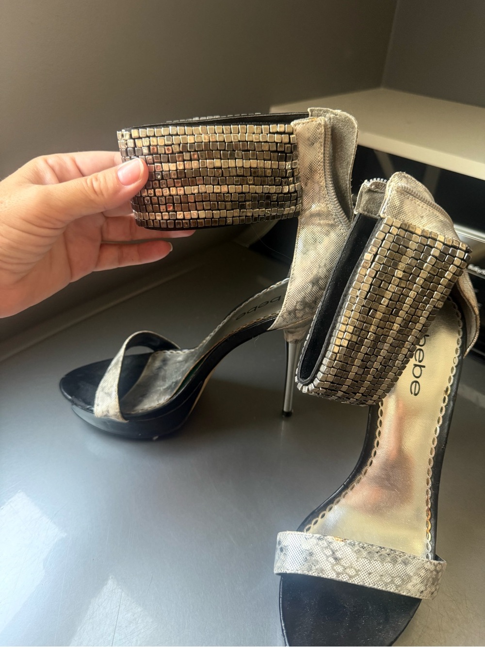 Bebe heels - Picture 3 of 7
